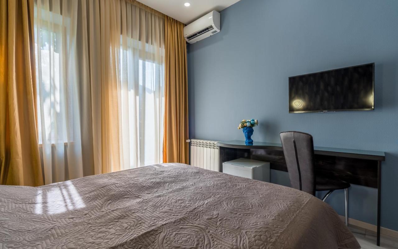 Hotel Constant Tbilissi Extérieur photo